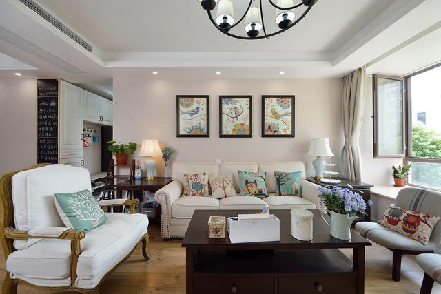 昆明90后美女设计师，半包7万却装出了几十万的效果！